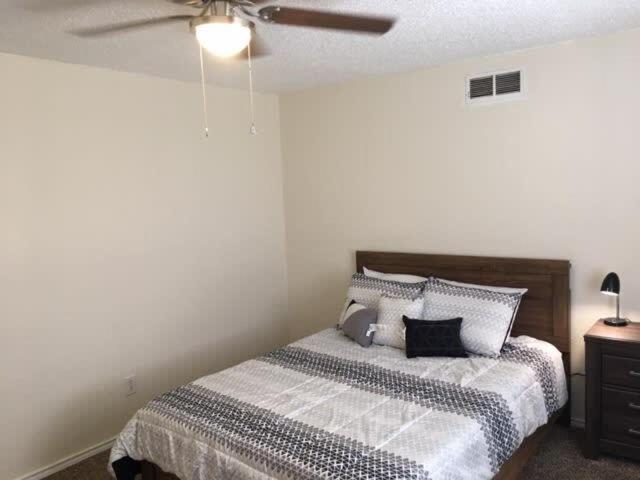 Quiet Townhouse Close To Fort Sill! Lawton Exteriér fotografie